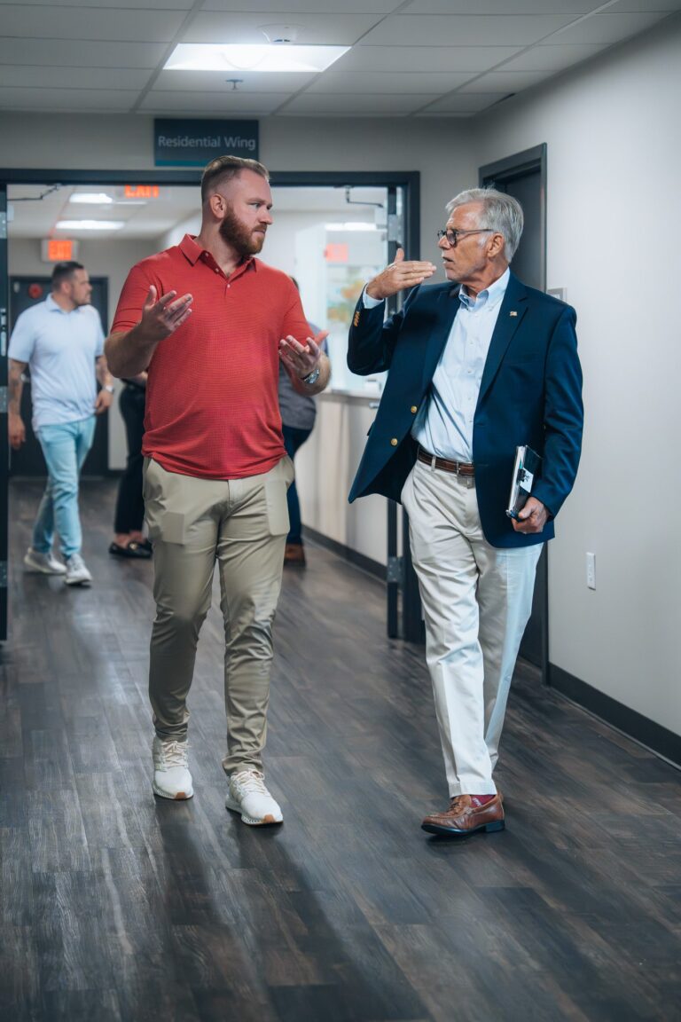 people-walking-through-detox-nashville-768x1152